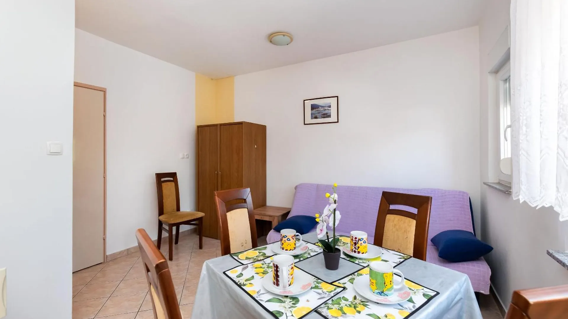 Apartments Antun M Lopar