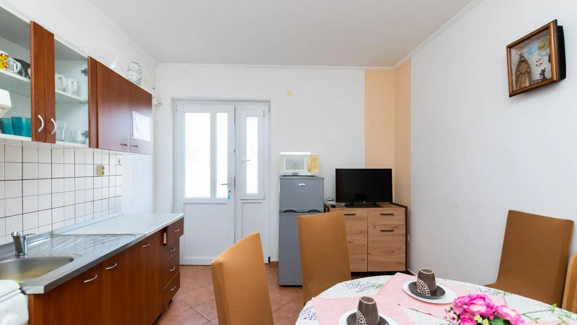 Apartments Antun M Lopar 0*,  Croatia