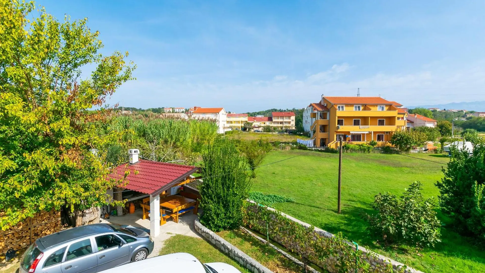 Apartments Antun M Lopar